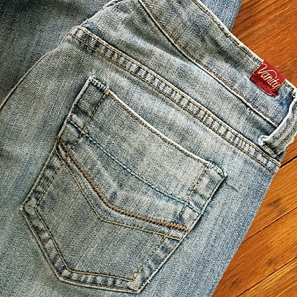 Vanity Asia jeans